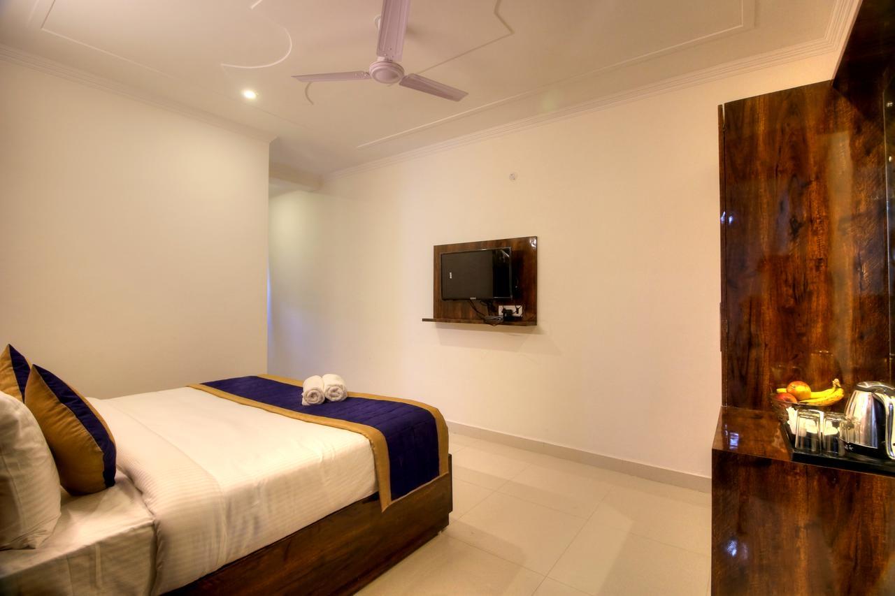 Airport Ark Of Avalon Hotel New Delhi